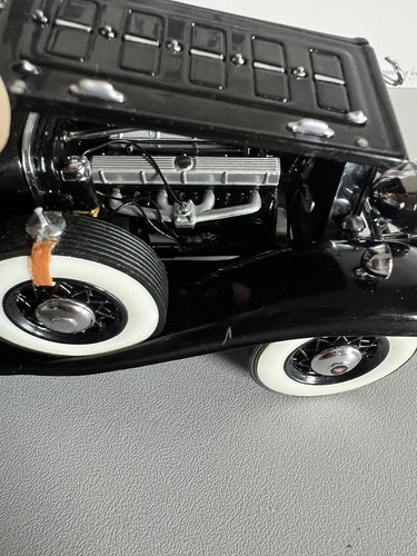 Franklin Mint Cadillac Imperial Sedan V16 Al Capone 1:24 inkl. OVP - Bild 3 von 11