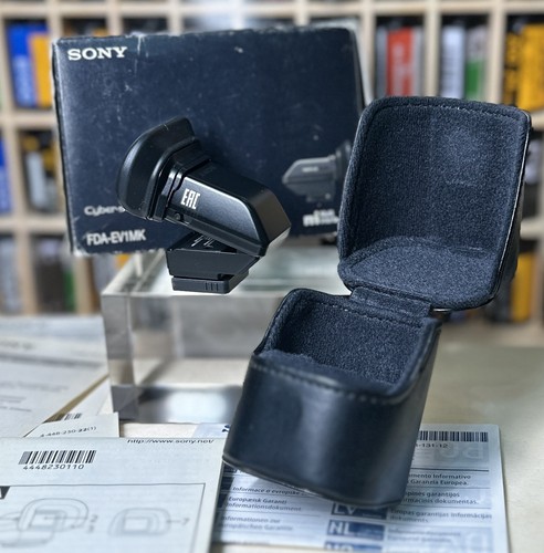 Sony FDA-EV1MK Mirino Elettronico per Fotocamere Multiinterfaccia con Custodia - Foto 6 di 9