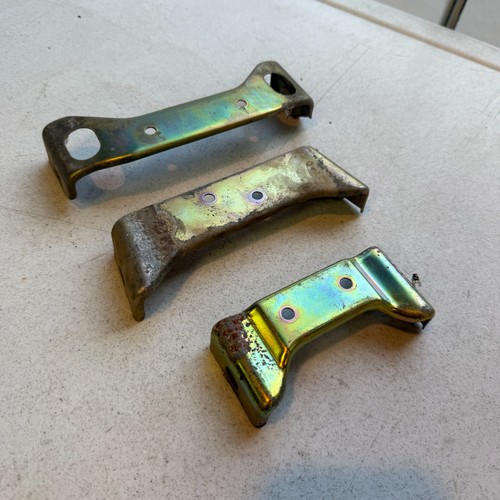 Toyota Celica RA21 RA22 TA22 73 74 75 center console brackets - Picture 2 of 2