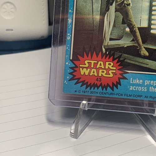 Topps Star Wars 1977 Luke Prepares To Swing Across The Chasm #43 - Gem Mint - Picture 6 of 6
