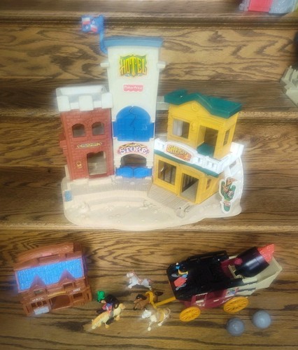 VINTAGE Fisher Price Great Adventures Wild Western Town Stage Coach Amo Cowboys