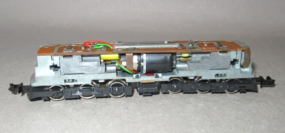 Minitrix komplettes Fahrwerk mit Motor etc für SBB Elektrolok Ae 6/6 12967 Top!