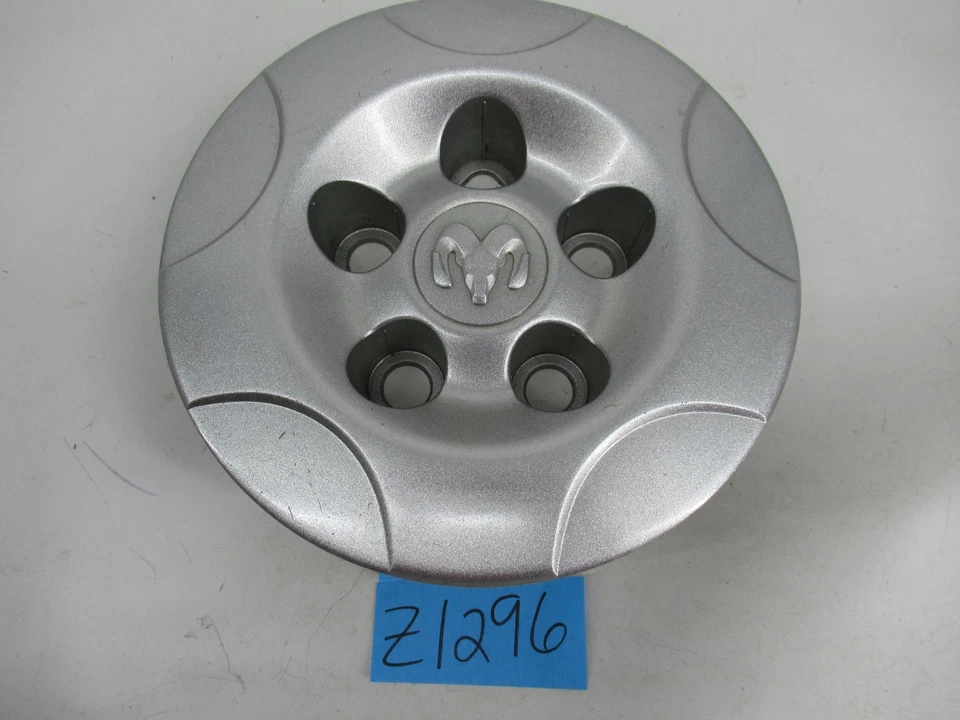 Tapacubos central Dodge Promaster City OEM 16" 51921172 2547 genuino 15-21 Foto 4 de 4