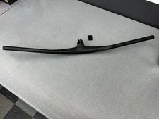 Bontrager RSL MTB Intergrated Carbon Barstem, 820 Width, 27.5 Rise, 45mm x 0Deg