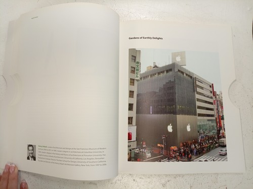 Apple Design Book - Iconic Products & History - Rare Edition Preowned - Picture 2 of 11