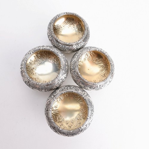 Durgin Sterling Silver Set of 4 Salt Cellars or Dips 11.4ozt Monogrammed - Picture 3 of 6