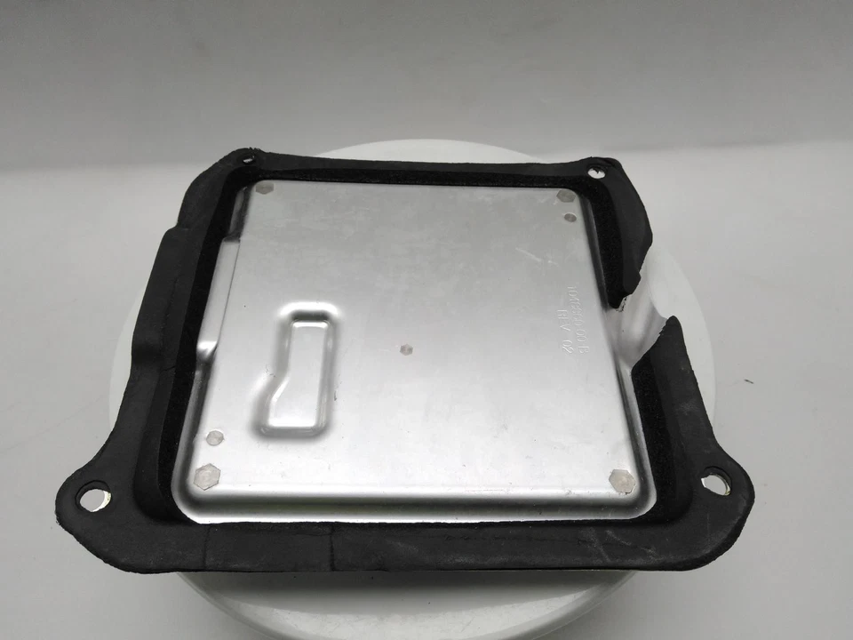 TESLA MODEL X O/S Front Door Control Module ECU 2015-2020 105018300F - Image 3 of 4