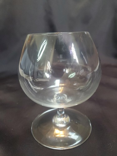 Baccarat FRENCH CRYSTAL PERFECTION 4-1/2" Brandy Sniffer Glass (1) - Picture 7 of 14