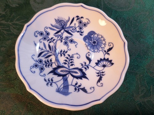8pc Beautiful Vintage Blue Danube Blue Onion Decorative Cups & Saucers Set - Picture 8 of 10