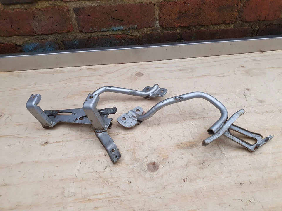 Hyosung  Aquila  GV250 2008  EFi   Ignition Coil Mounting Bracket — 第 3/4 张图片