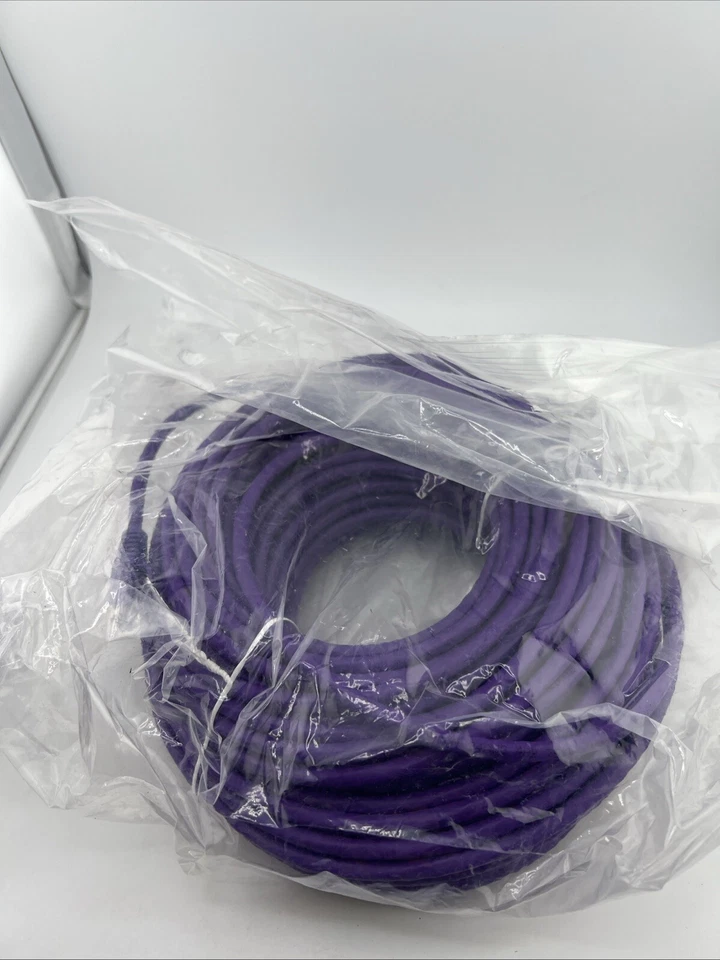 C2G 27807 100FT CAT6 Snagless Unshielded (UTP) Ethernet Network Patch Cable Pur - Image 3 of 3