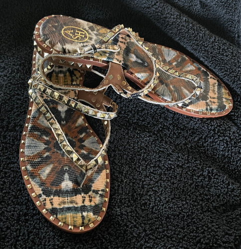 ASH Beautiful Mulit Color Leather Thong Sandal Women's Size 38 and US 7 - Picture 2 of 3
