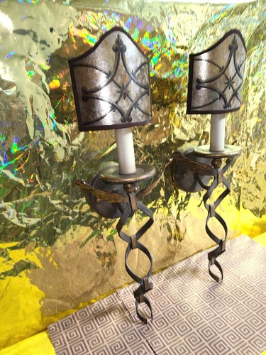 RARE Pair Fine Art Lamps Villa 1919 Light Hand-painted Mica panels Wall Sconces - Picture 10 of 17