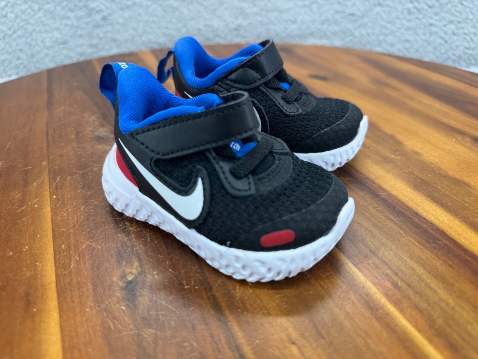Picture 1 of 10