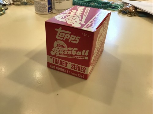 TOPPS 1989 Baseball Picture Cards Traded Series Out Of Case Never Opened . - Picture 3 of 4
