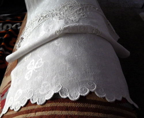 ~ANTIQUE~ DAMASK LINEN TABLE RUNNER~L@@k~ - Bild 2 von 9