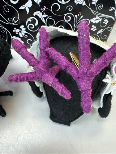 2 2018 Target Featherly Friends Felt Birds Amethyst And Flora - Picture 7 of 17