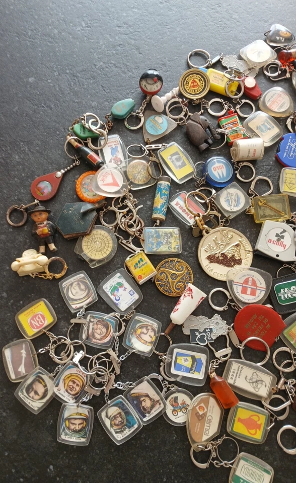 Lot : 120 porte-clés panel de marques des années 70/80 - Photo 2/4