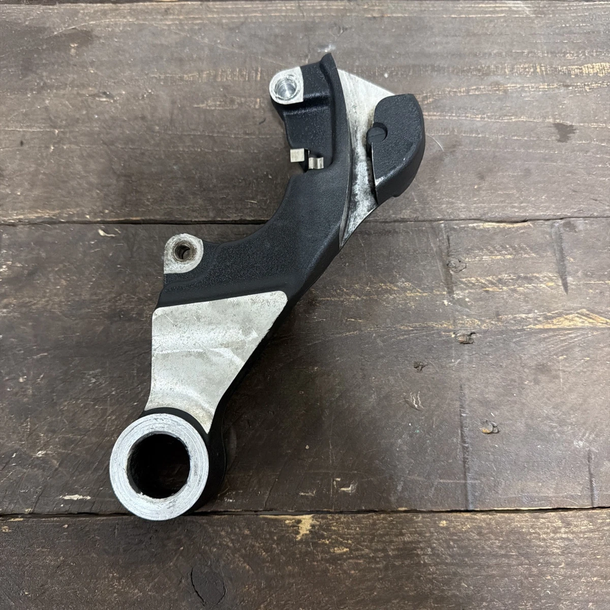 Rear Motorcycle Brake Calipers & Parts for Harley-Davidson