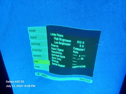 Epson PowerLite 84 XGA 2600 Lumens 3LCD Projector 613 Lamp Hours w/ Remote - Picture 6 of 6