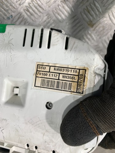 2004 HONDA CIVIC SPEEDOMETER INSTRUMENT CLUSTER HR0319118 #2 - Picture 3 of 4
