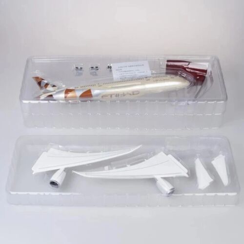Etihad Boeing 787 Plane Model 47CM Scale LED Option High Quality New - Picture 4 of 10