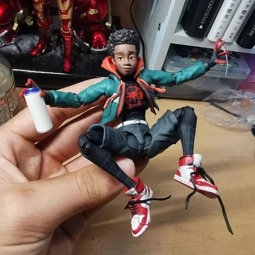 Sv Action Miles Morales Action Figure Collezione Sentinel Marvel Spiderman - Foto 9 di 24