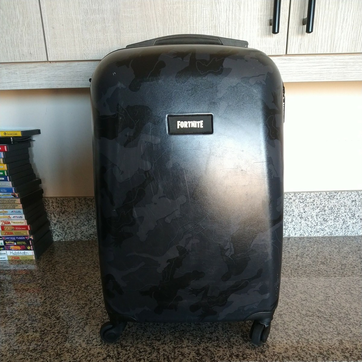 Fortnite suitcase hotsell