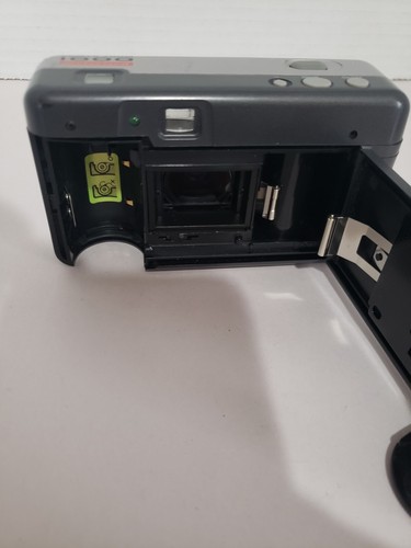 Cámara fotográfica Bell Howell Power Zoom 1000 plateada 35 mm con batería NUEVA *PROBADA CON PELÍCULA - Imagen 4 de 7