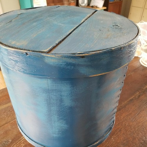 Vtg Round Bentwood Pantry Cheese Box Wood Handmade Table Painted Blue Storage - Picture 8 of 11