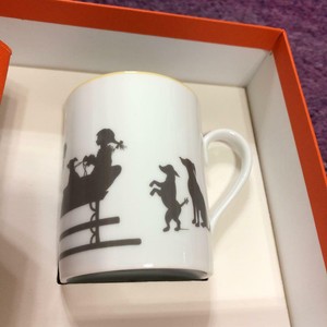 HERMES-Porcelain-Mug-cup-SILHOUETTES-Carriage-amp-dog-Green-amp-Yellow-edge-IN-BOX