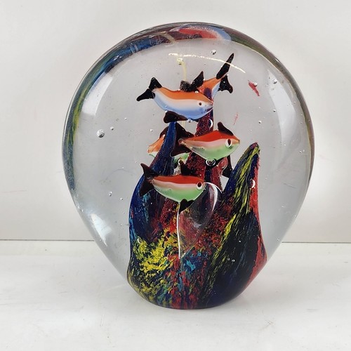 Art Glass Paperweight Fish Under The Sea Colorful Reef Unusual Shape 4" Tall - Picture 1 of 8