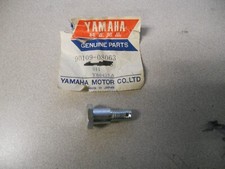 NOS Yamaha Bolt 1974-1976 YZ125 1976 YZ175 1975-1976 RD125 90109-08063