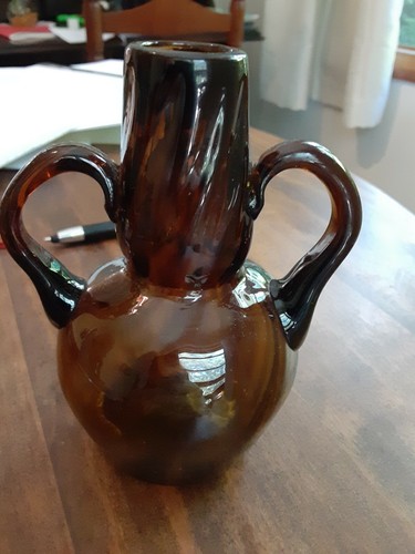 Handblown amber Glass Vase with two handles ribbed neck and base 5" - Picture 2 of 6