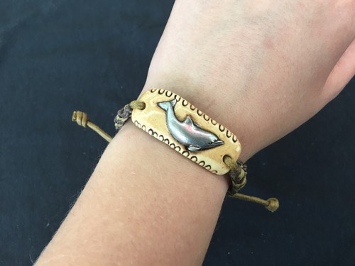 Pulsera Boho Dolphin Madera y Cordel Surfer Hippie Hipster Ajustable - Imagen 1 de 5