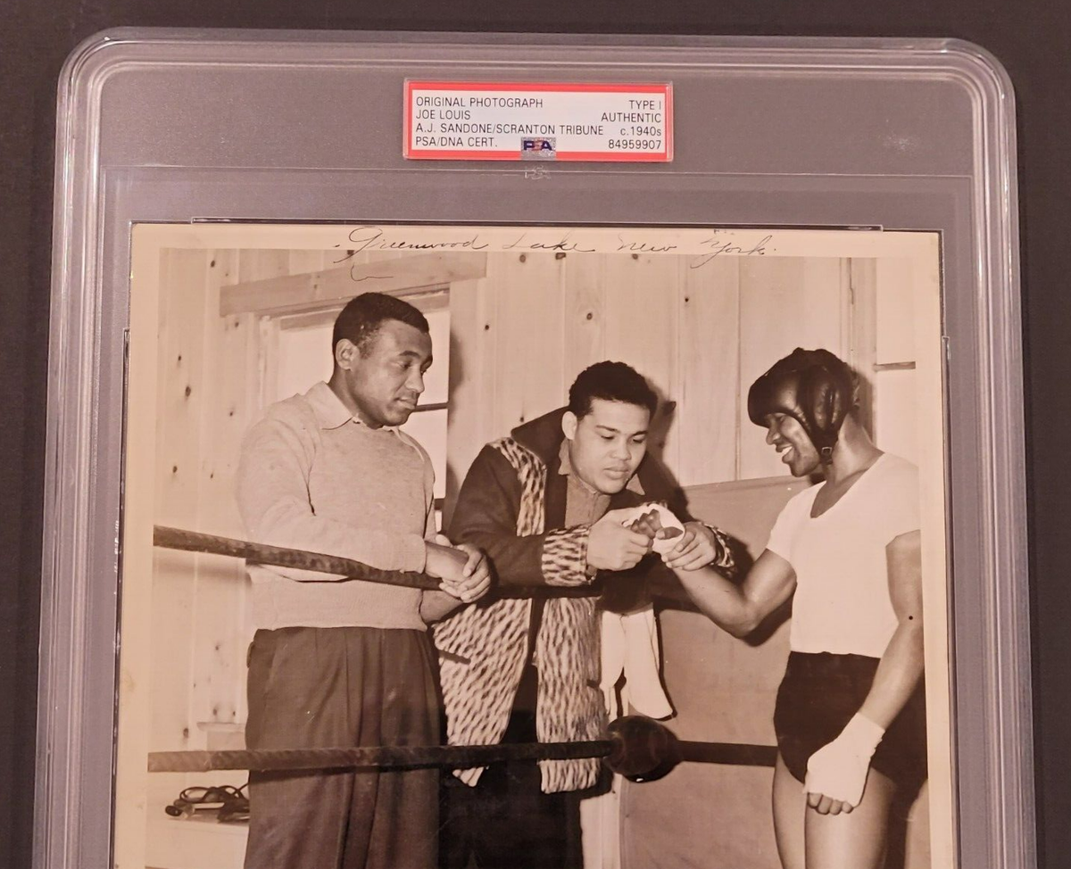 Rare 1940 JOE LOUIS Signed Original TYPE 1 Photo-BOXING LEGEND-New