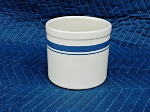 Blue-Stripe-Friendship-2qt-Crock-Canister-Roseville-Pottery-G2