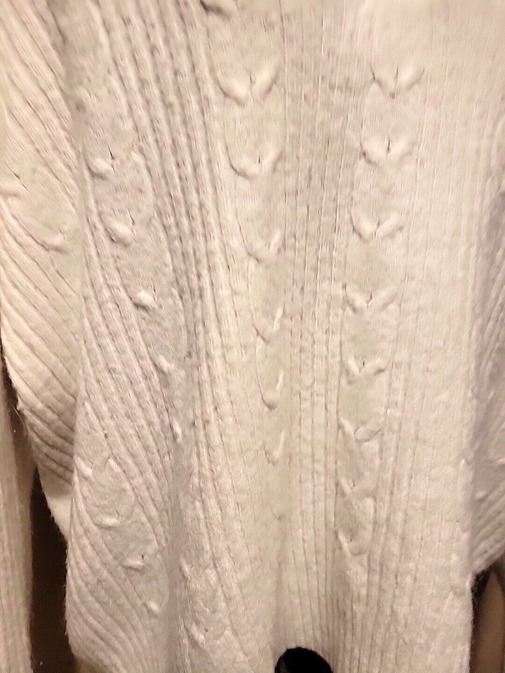 Suéter Daisy Fuentes Capucha Cuello en V Marfil Acanalado Vacaciones Talla XL Foto 3 de 4