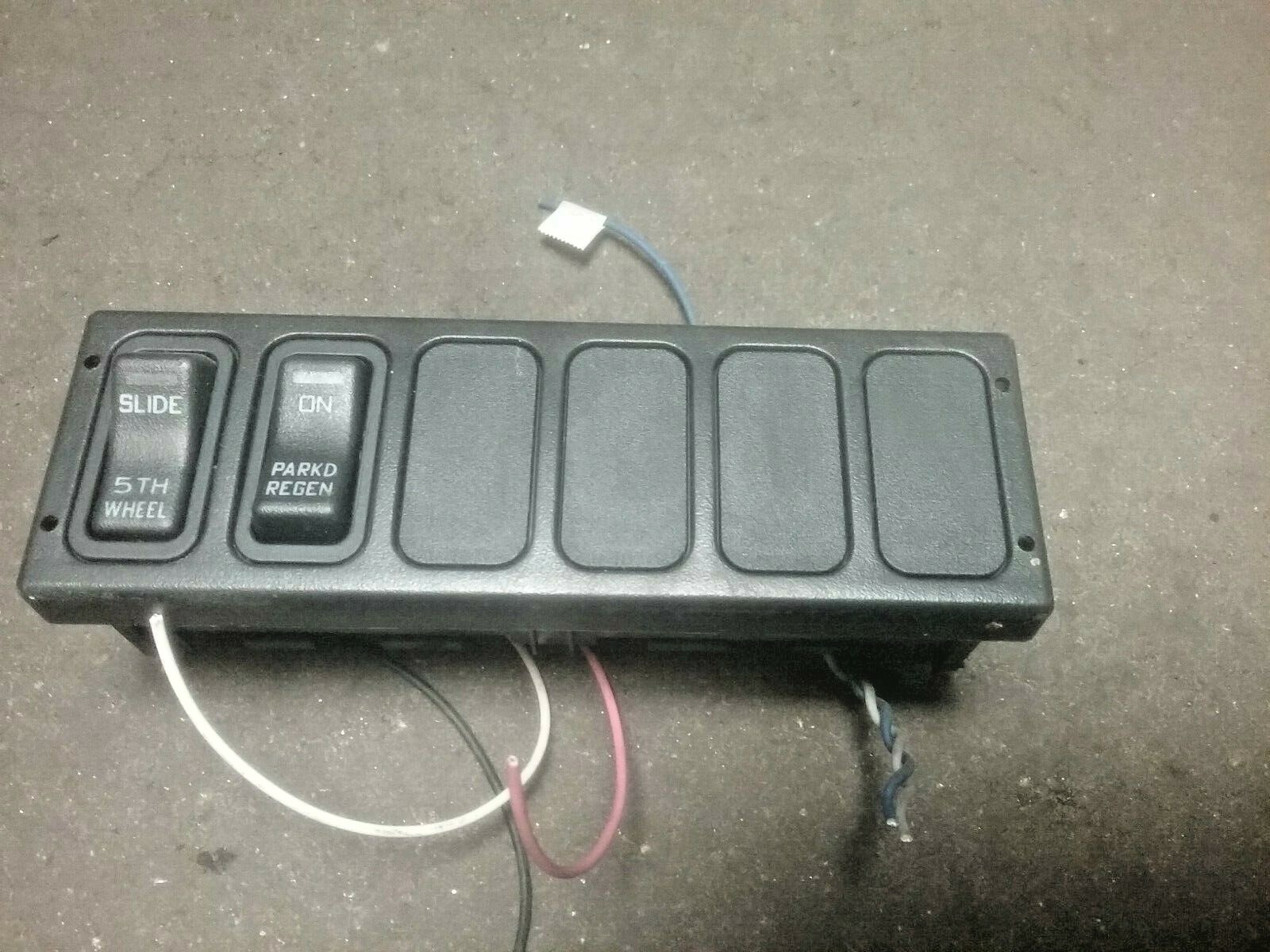 Picture 1 of 6