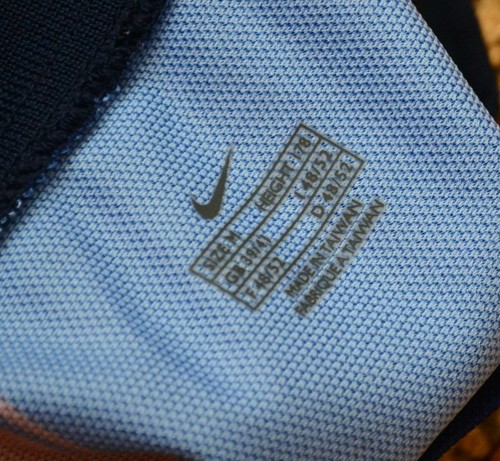 1999 FC Barcelona, Training Short Sleeve Shirt by Nike, Size Adult M, 178 - Picture 3 of 6