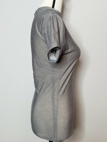 Camiseta para mujer Under Armour cuello redondo gris talla pequeña - Imagen 6 de 8