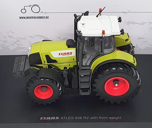Universal Hobbies 1/32 Scale UH6704 - CLAAS Altes 926RZ w/ Fixed Front Weight - Picture 4 of 5