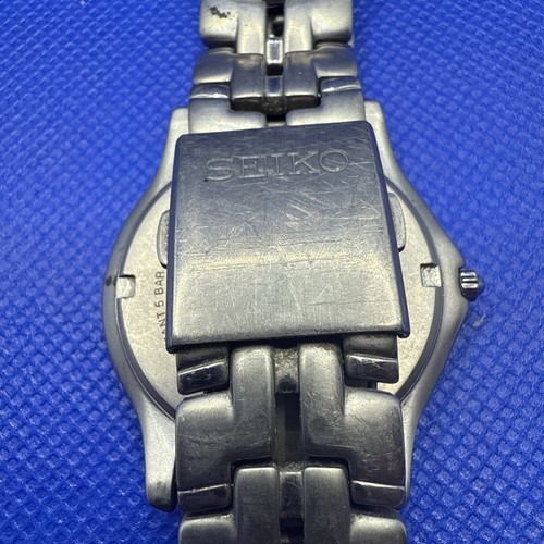 38.6mm.Mans Quartz SEIKO Watch.Over Holed.New Battary.Metal Titanium Band - Picture 4 of 6