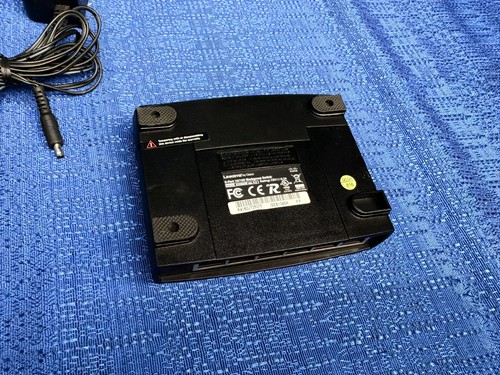 Linksys Cisco 5-Port 10/100 Fast Ethernet Workgroup Switch EZXS55W w/ AC Adapter - Picture 5 of 7