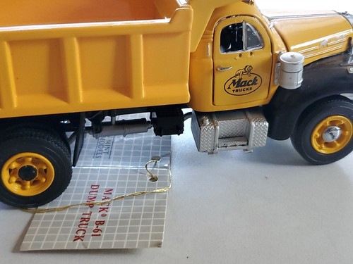 Franklin Mint Diecast Mack B-61 Dump Truck Construction - Picture 14 of 15