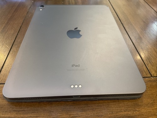 Apple iPad Pro 11-inch (2018) 1st Gen 64GB Space Gray with Apple Keyboard - 第 5/11 張圖片