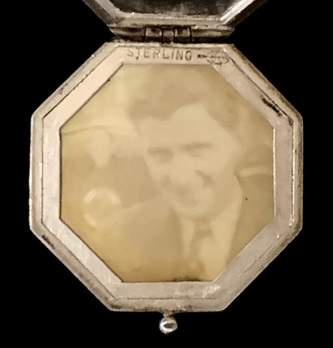 Vintage Sterling Silver Octagonal Locket With Vintage Photo - Picture 7 of 10
