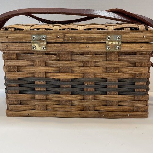 Vintage Woven Wicker Sewing Basket with Leather Straps Lidded Storage Organizer - Picture 11 of 13