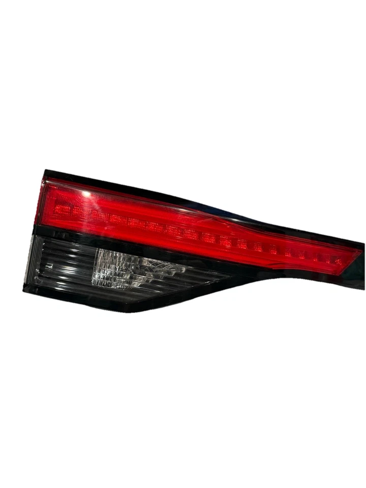 Lámpara trasera LED de puerta levadiza del lado izquierdo del conductor OEM para Nissan Pathfinder 26545-6TA0A Foto 3 de 4