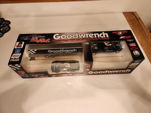 brookfield collectors guild 1/25 dale earnhardt car and hauler - Picture 3 of 5